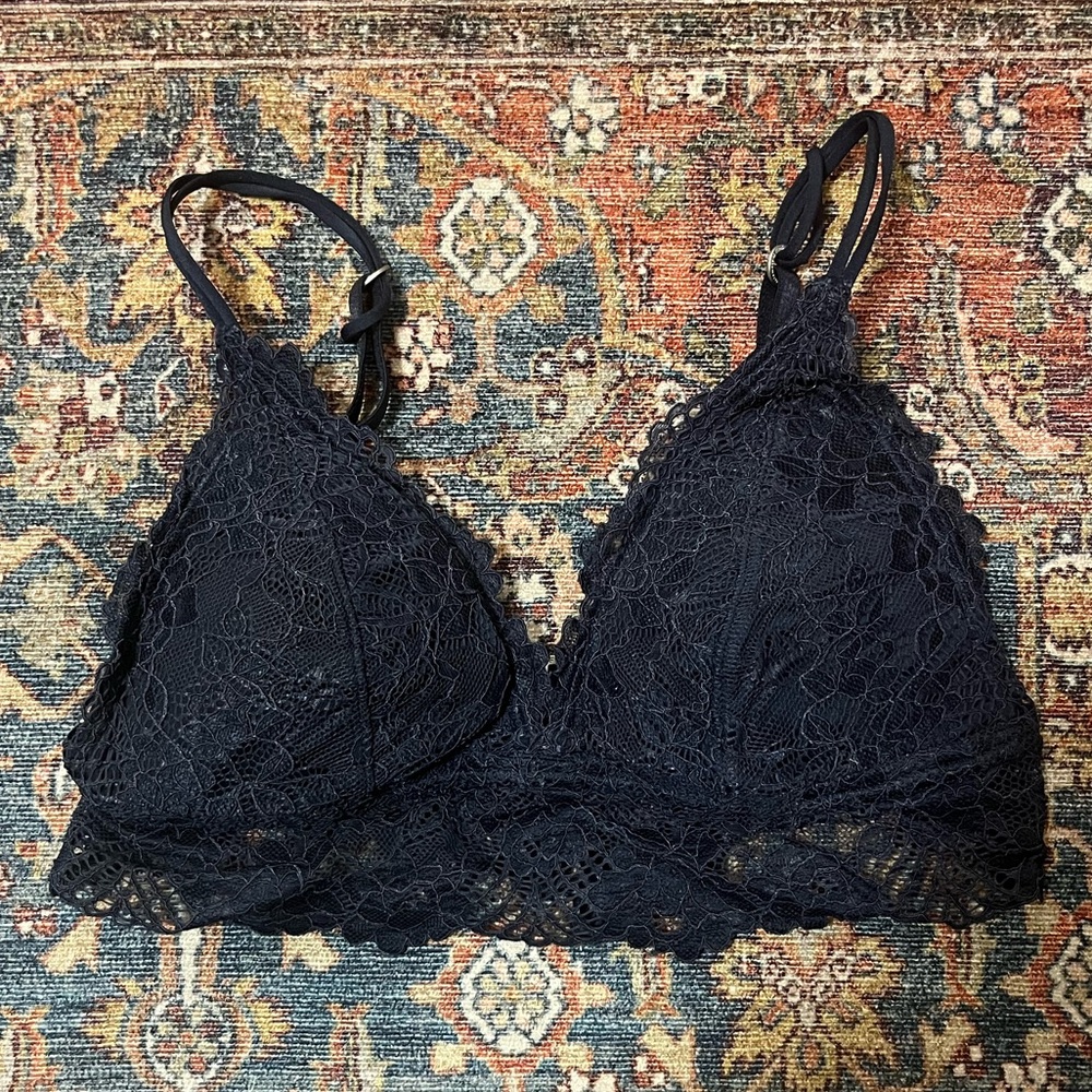 Abercrombie navy lace bralette - XS